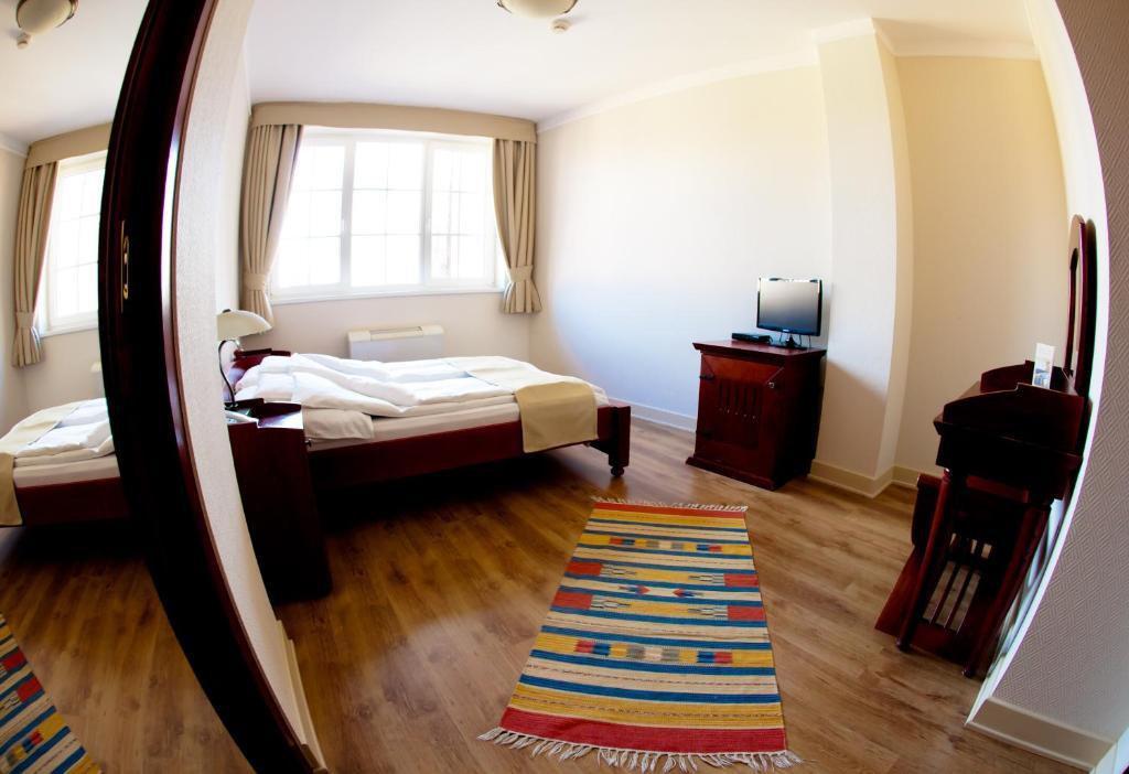 Mathias Rex Hotel Szentendre Room photo